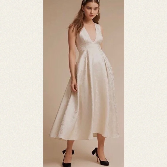 SAU x BHLDN Aria 2 / XS Ivory Jacquard V-neck A-line Silky Midi Wedding Dress - Picture 2 of 10